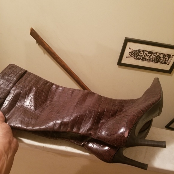 Boots - Picture 2 of 3